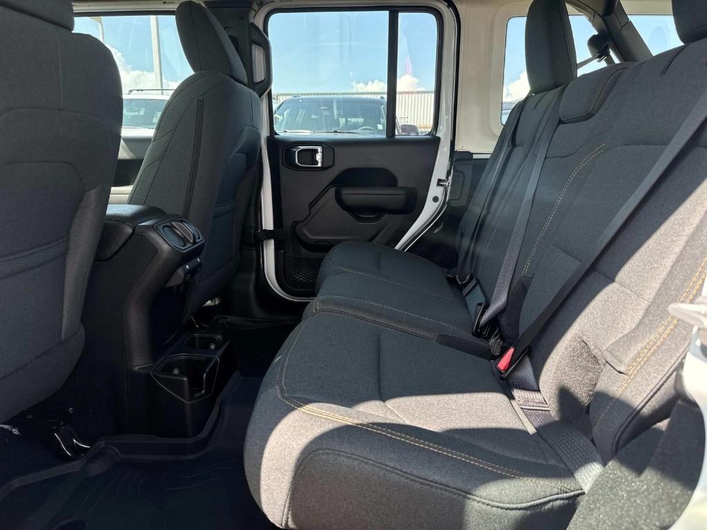 new 2025 Jeep Wrangler car, priced at $42,155