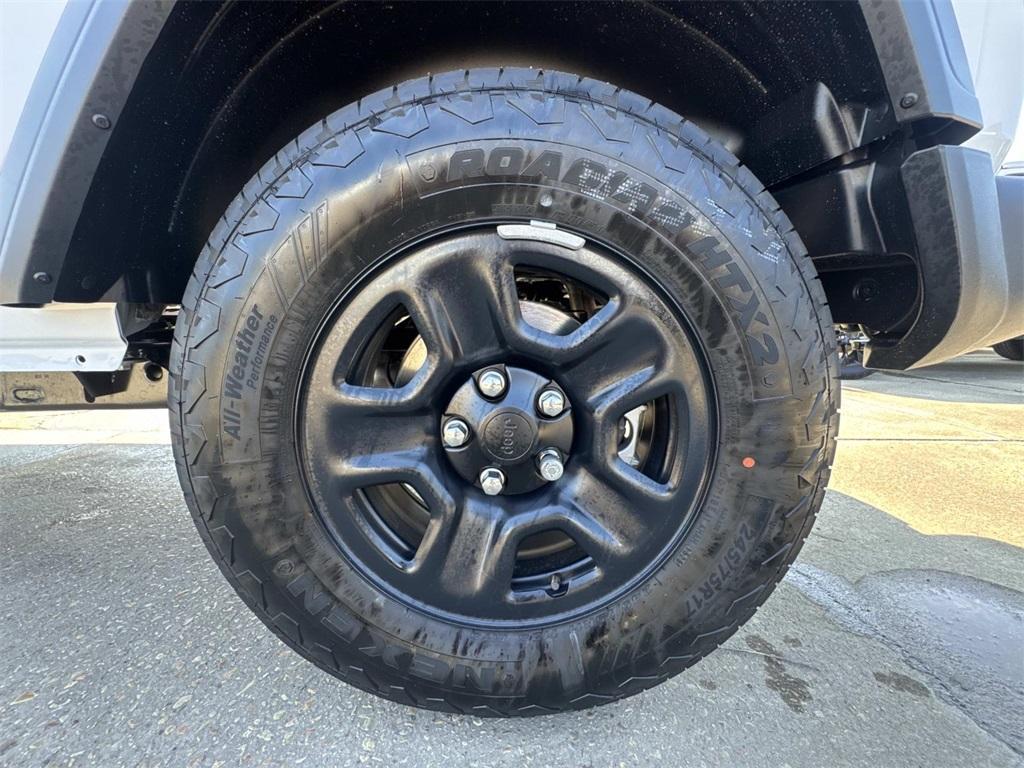 new 2025 Jeep Wrangler car, priced at $39,155