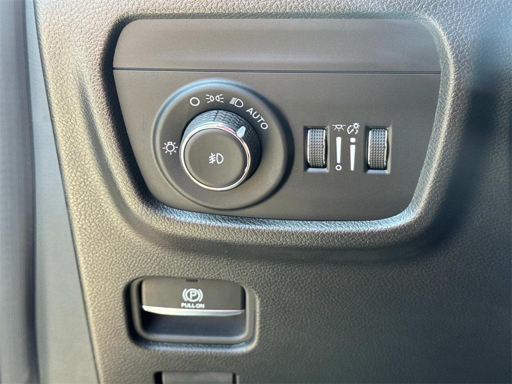 used 2024 Jeep Grand Cherokee L car, priced at $51,571