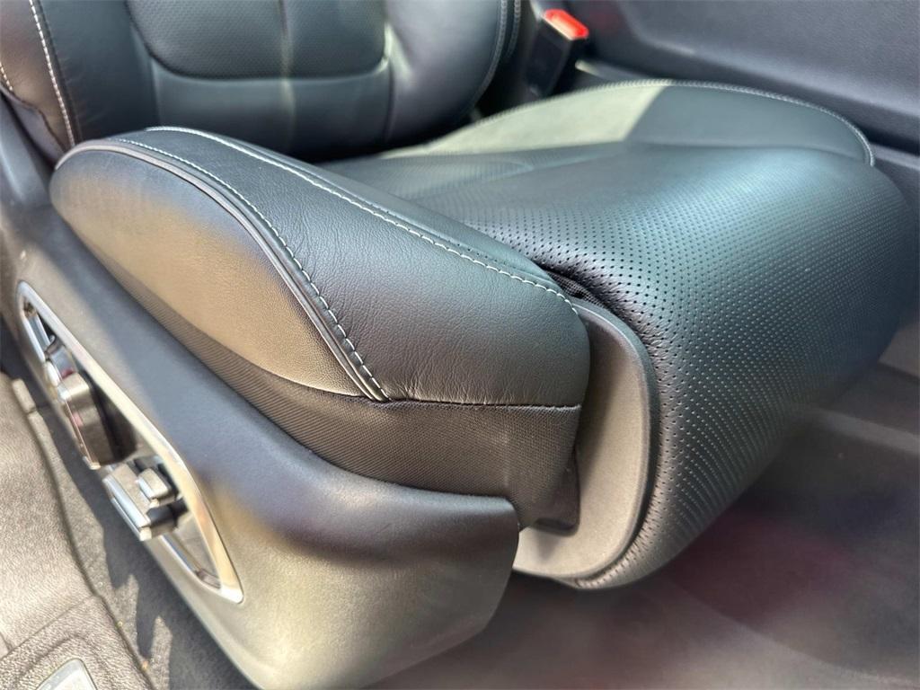 used 2024 Jeep Grand Cherokee L car, priced at $51,571