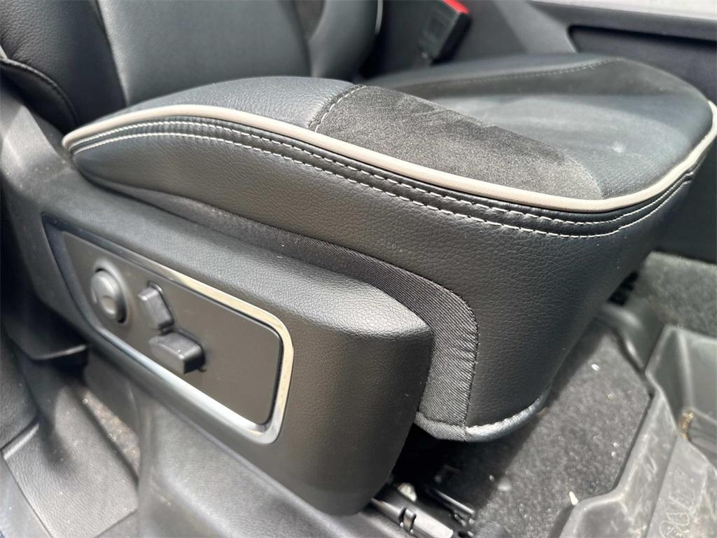 used 2025 Ram 1500 car, priced at $50,998