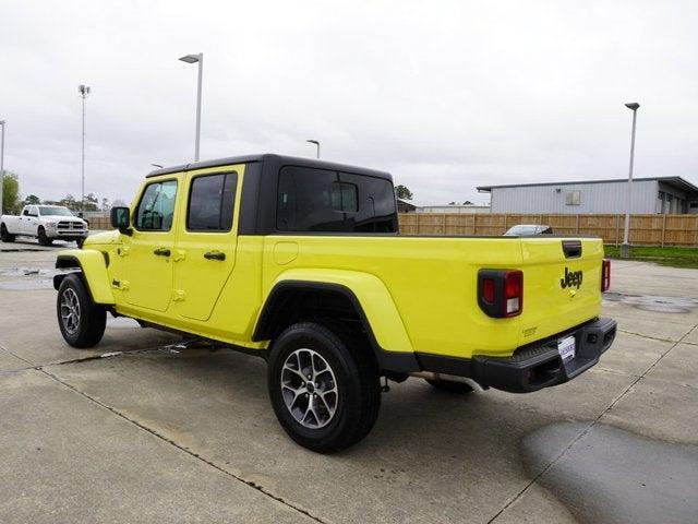 new 2024 Jeep Gladiator car, priced at $43,813