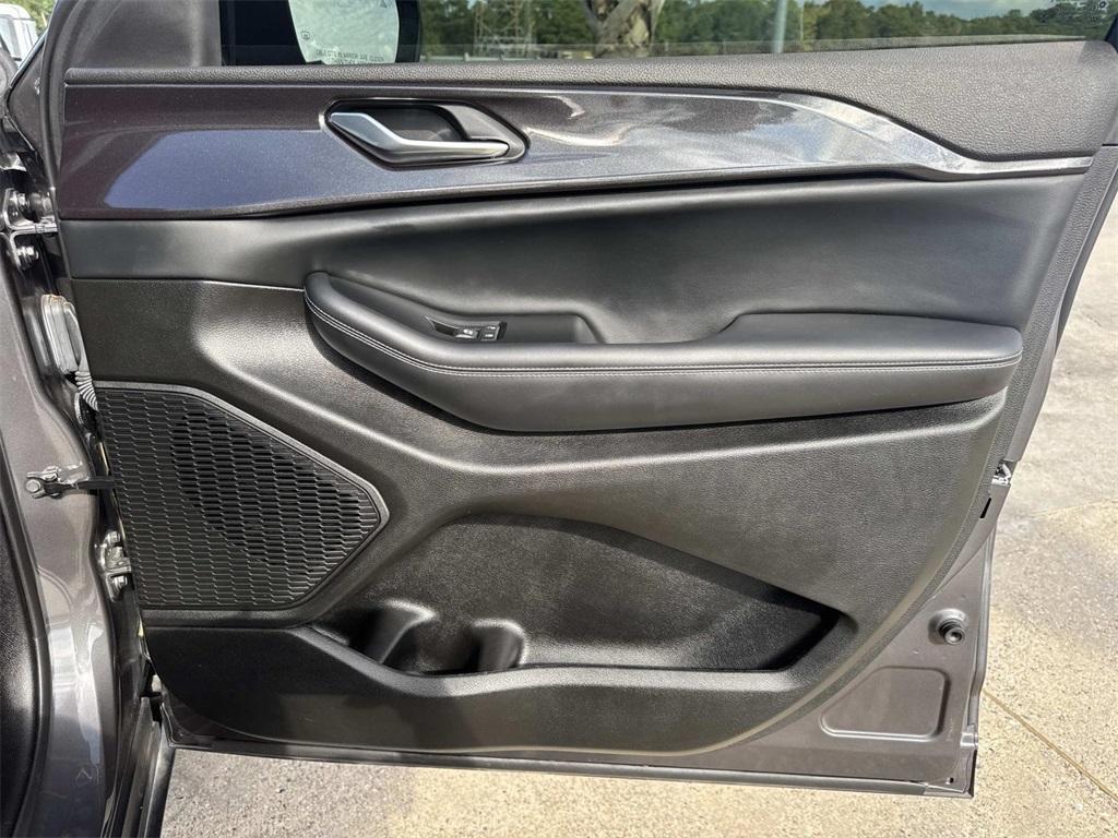 used 2023 Jeep Grand Cherokee L car, priced at $30,925