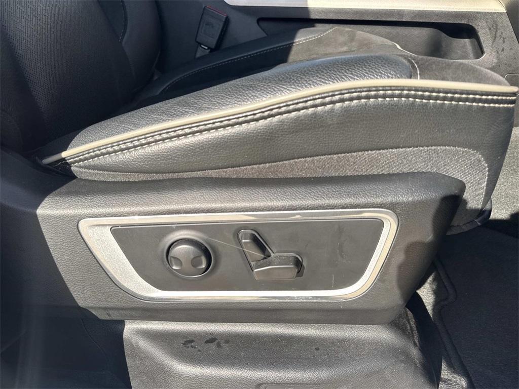 used 2022 Ram 1500 car, priced at $32,605