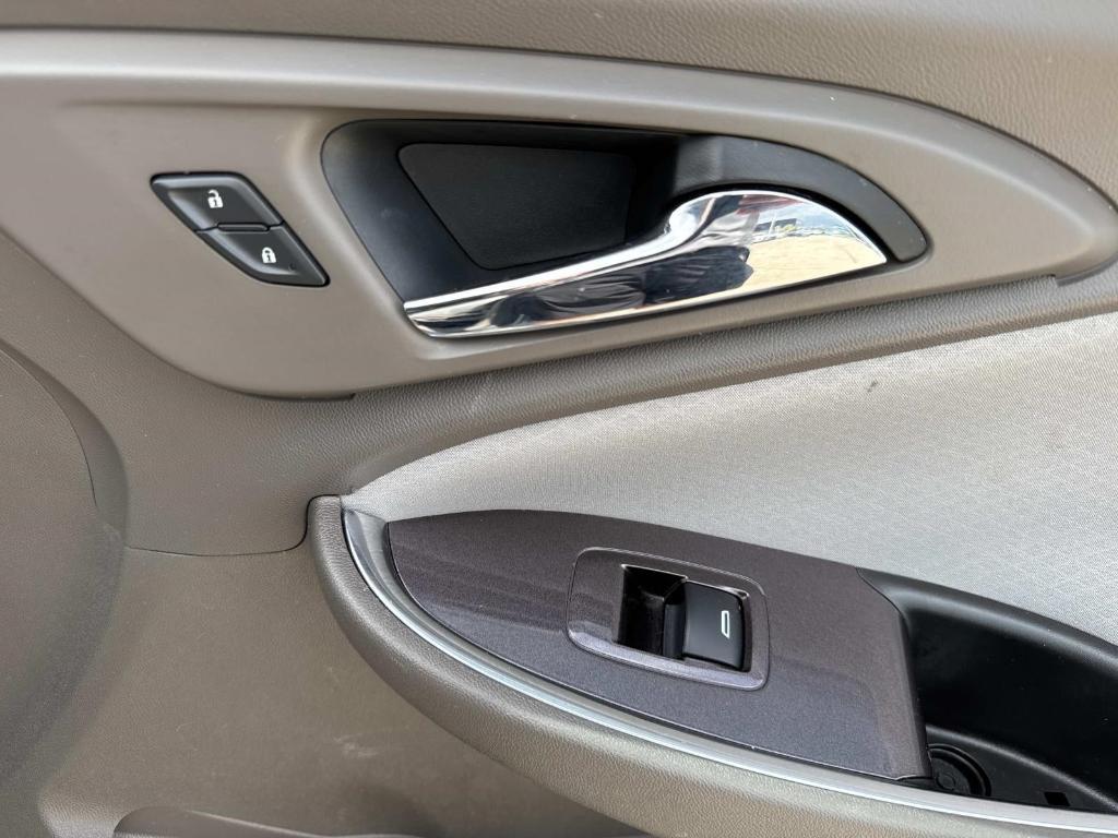 used 2021 Chevrolet Malibu car, priced at $14,999