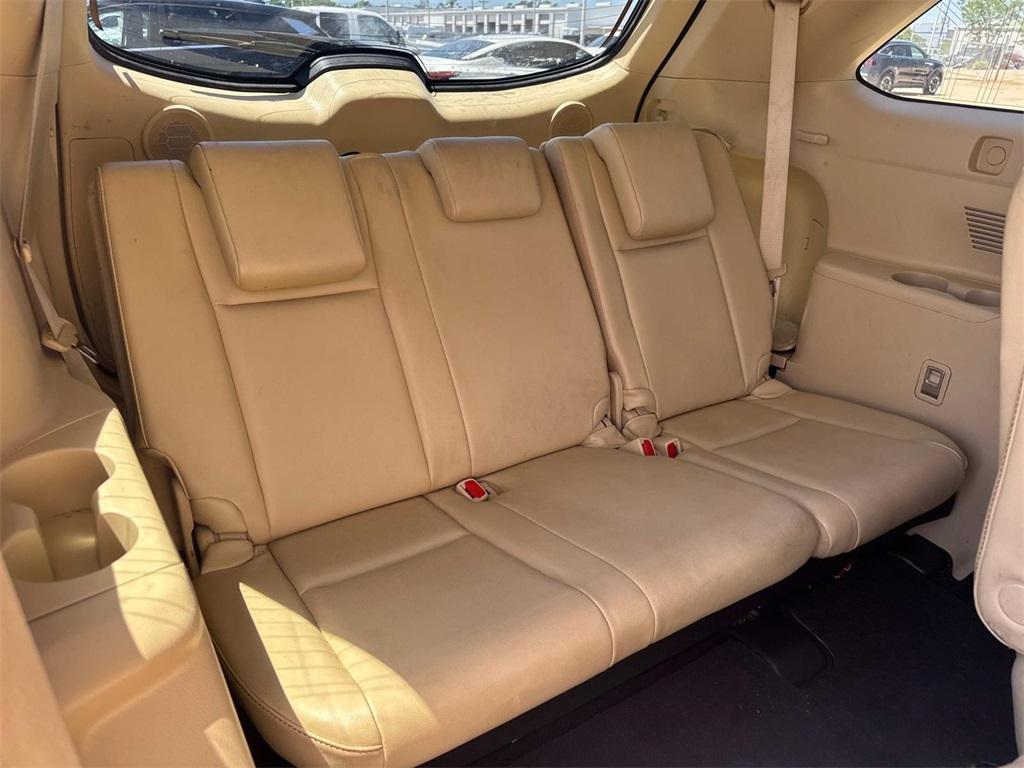 used 2019 Toyota Highlander car, priced at $23,999