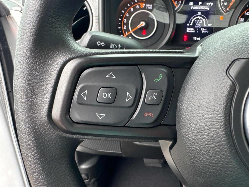 new 2025 Jeep Gladiator car, priced at $40,780