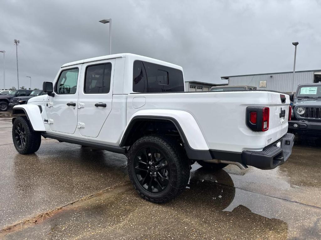 new 2025 Jeep Gladiator car, priced at $40,780