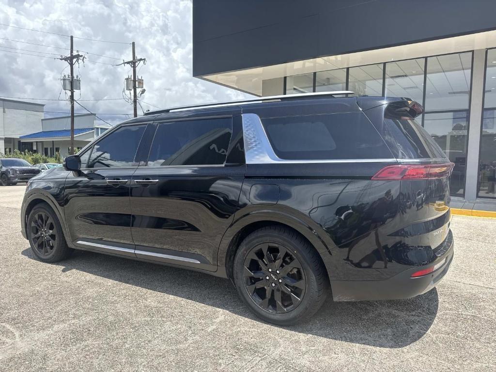used 2023 Kia Carnival car, priced at $28,683