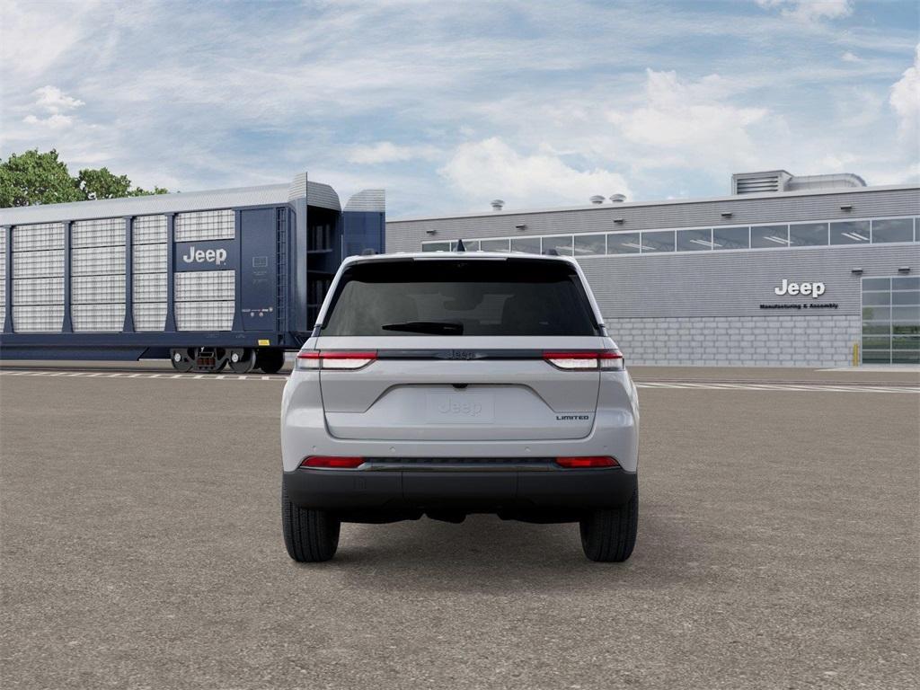 new 2025 Jeep Grand Cherokee car, priced at $48,815