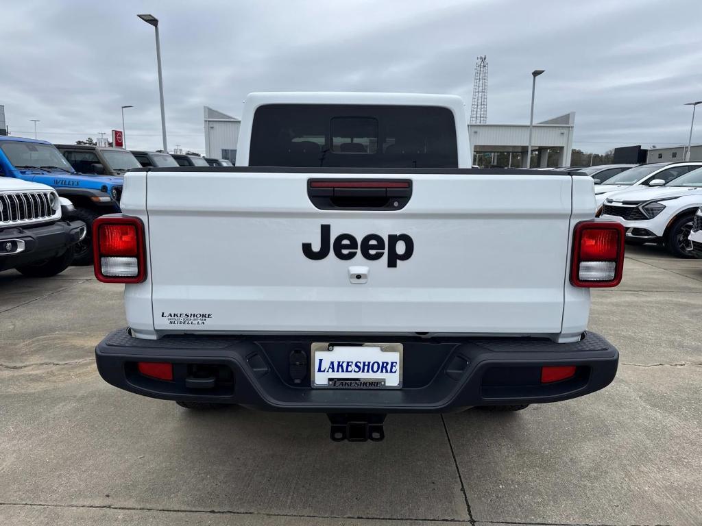 new 2025 Jeep Gladiator car, priced at $39,585