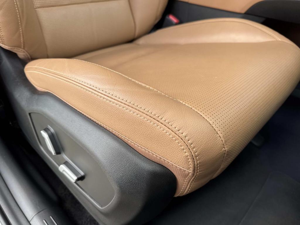 used 2024 Hyundai Santa Fe car, priced at $34,197