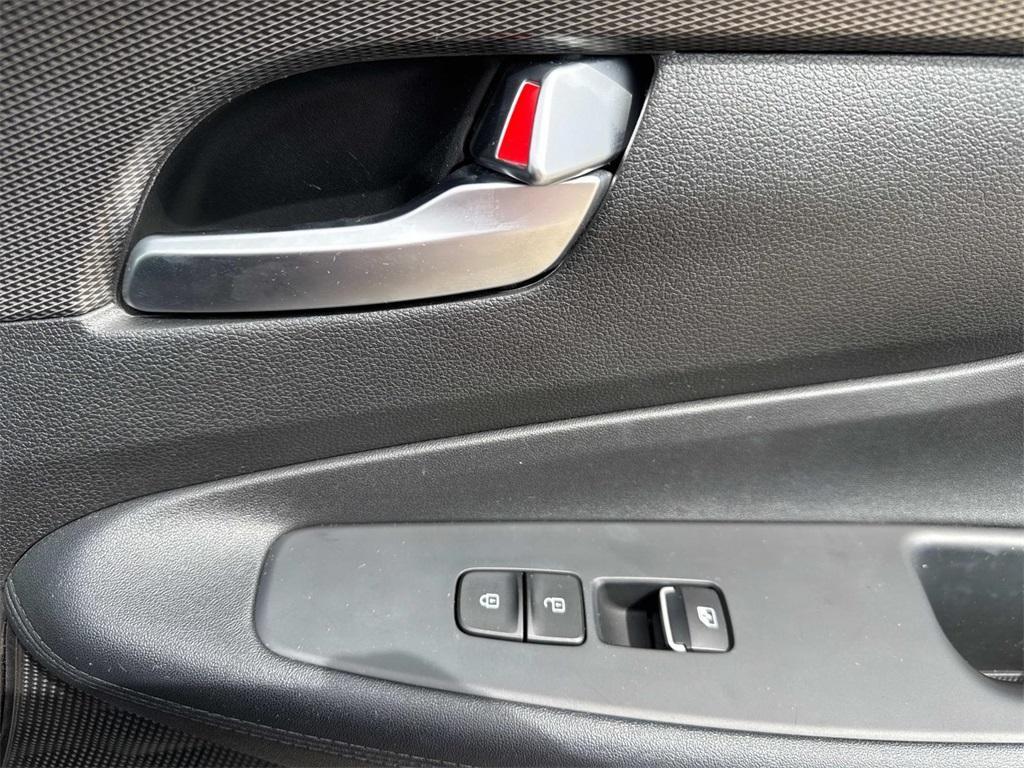 used 2019 Hyundai Santa Fe car, priced at $18,589