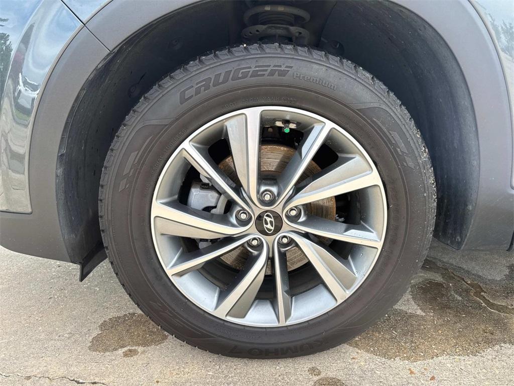 used 2019 Hyundai Santa Fe car, priced at $18,589
