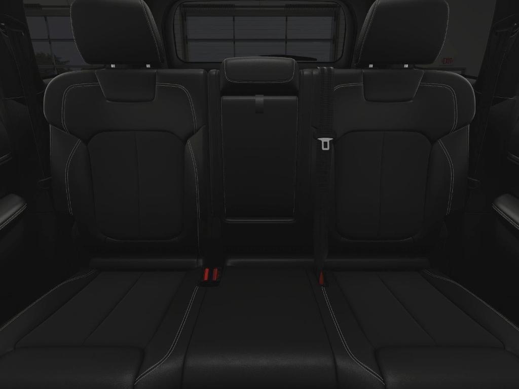 new 2025 Jeep Grand Cherokee car, priced at $44,175