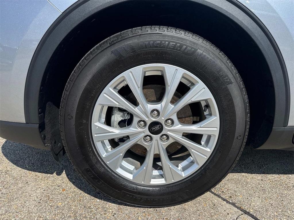 used 2023 Ford Escape car, priced at $24,998