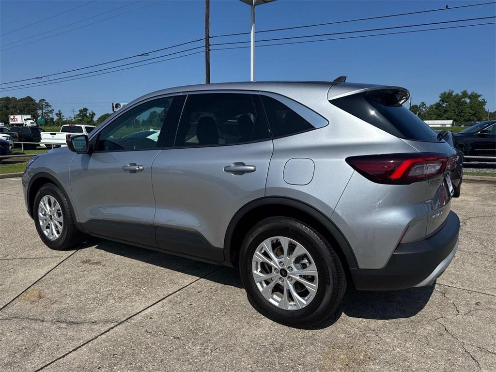 used 2023 Ford Escape car, priced at $24,998