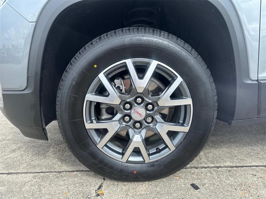 used 2023 GMC Acadia car, priced at $27,894
