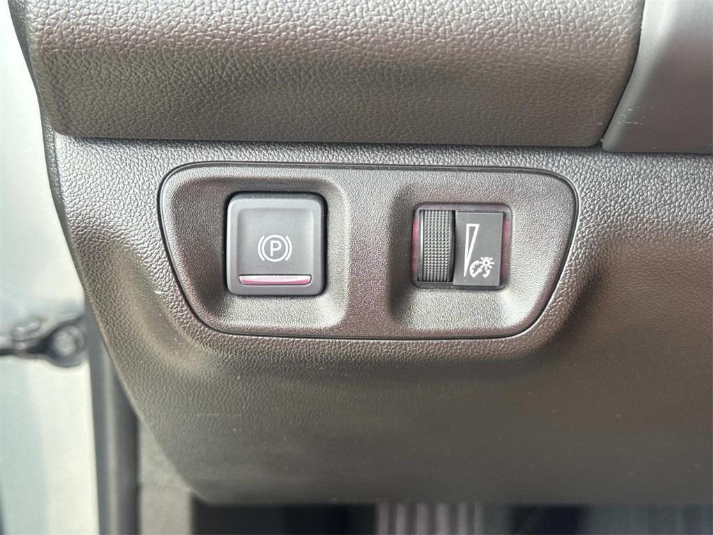 used 2023 GMC Acadia car, priced at $27,894