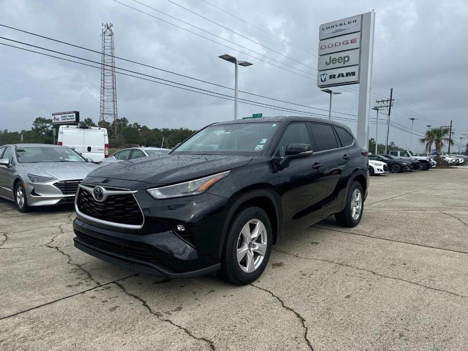 used 2022 Toyota Highlander car, priced at $28,665