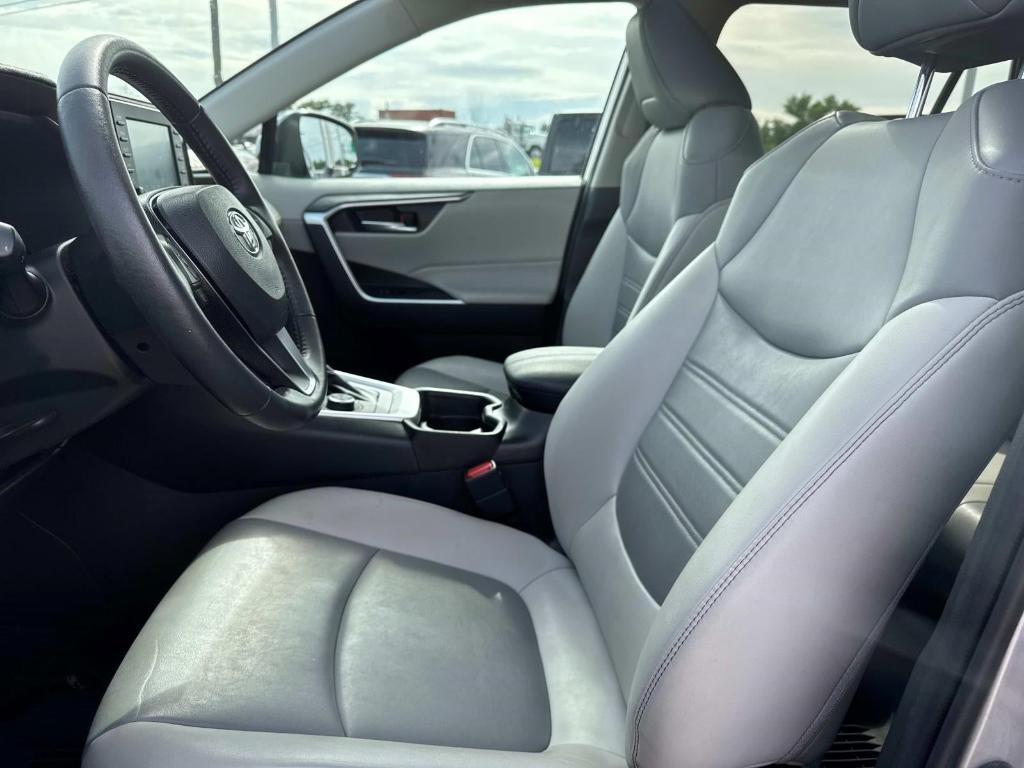 used 2021 Toyota RAV4 Hybrid car, priced at $25,999