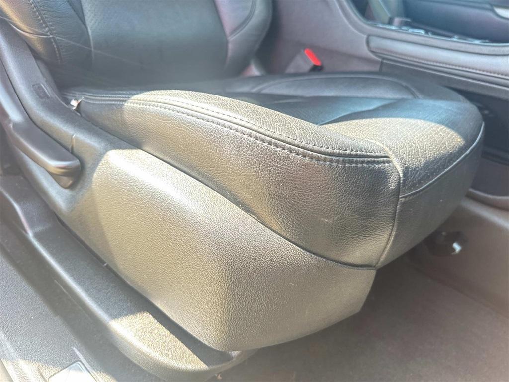 used 2023 GMC Acadia car, priced at $32,333
