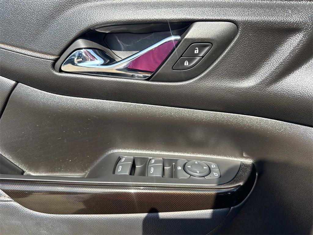 used 2023 GMC Acadia car, priced at $32,333