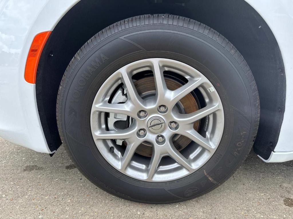 new 2025 Chrysler Voyager car