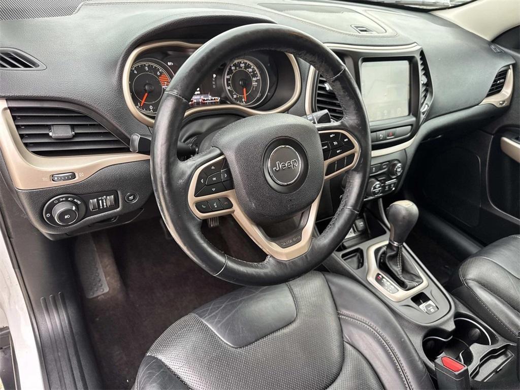 used 2018 Jeep Cherokee car, priced at $15,799