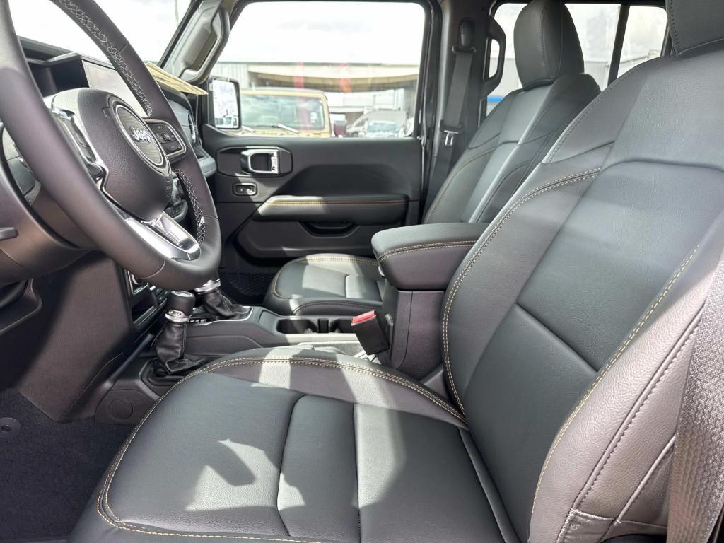 new 2025 Jeep Wrangler car, priced at $54,315