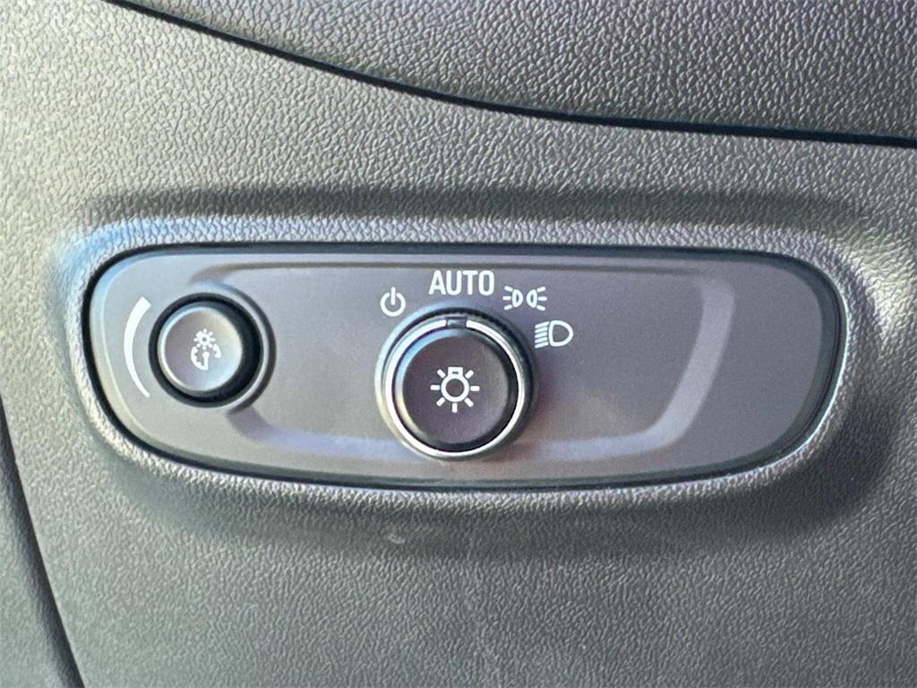 used 2023 Chevrolet Equinox car, priced at $24,827