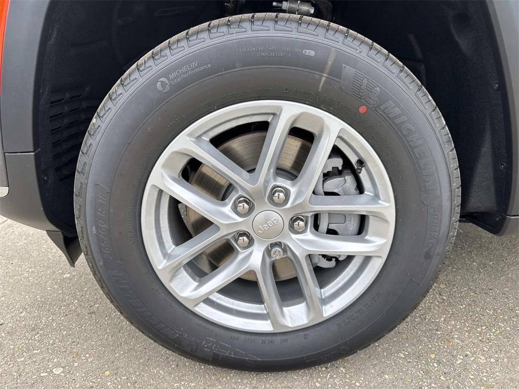 new 2025 Jeep Grand Cherokee L car, priced at $37,625