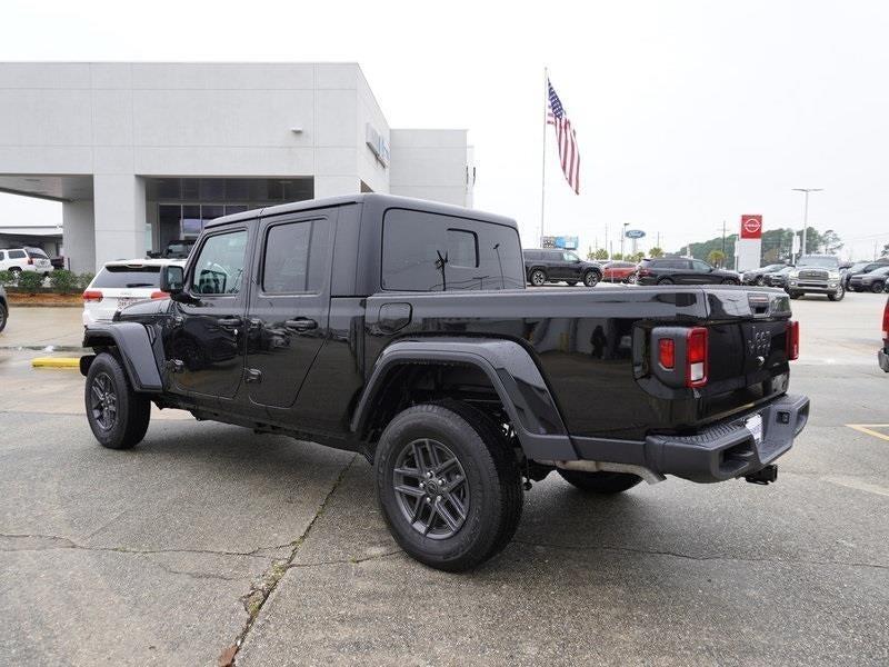 new 2024 Jeep Gladiator car, priced at $49,830