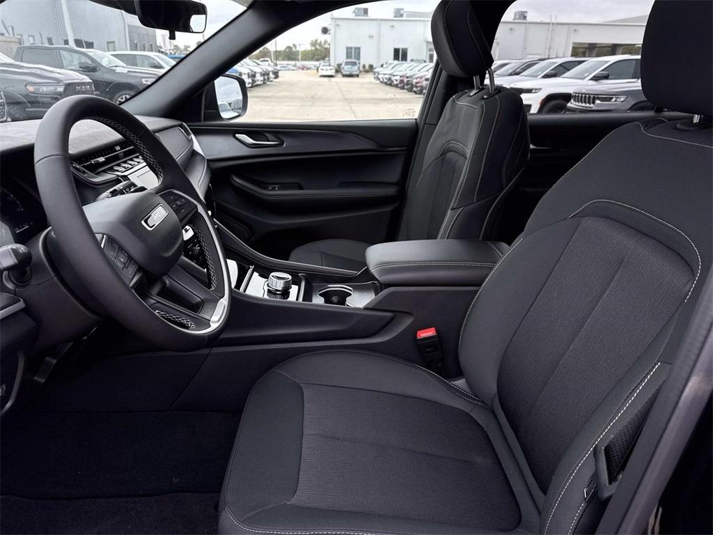 new 2025 Jeep Grand Cherokee L car, priced at $37,625
