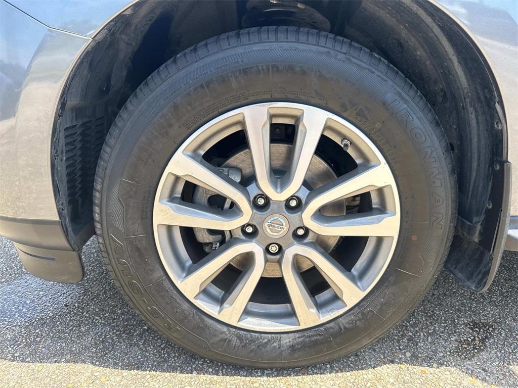 used 2016 Nissan Pathfinder car, priced at $14,512