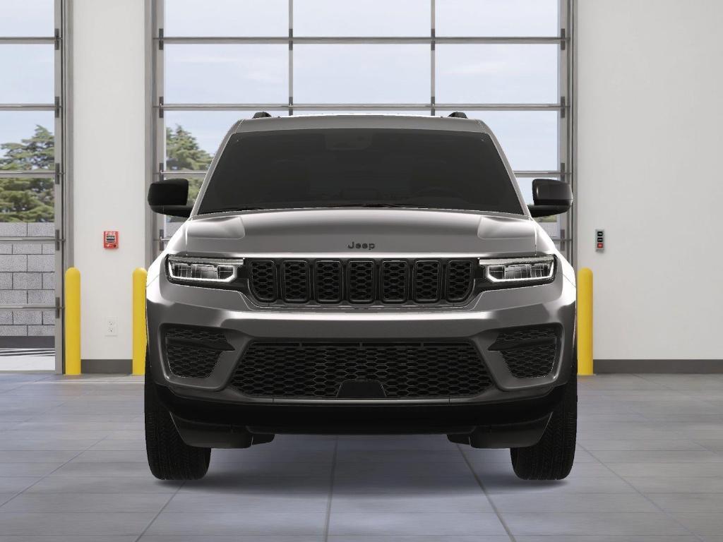 new 2025 Jeep Grand Cherokee car, priced at $45,170