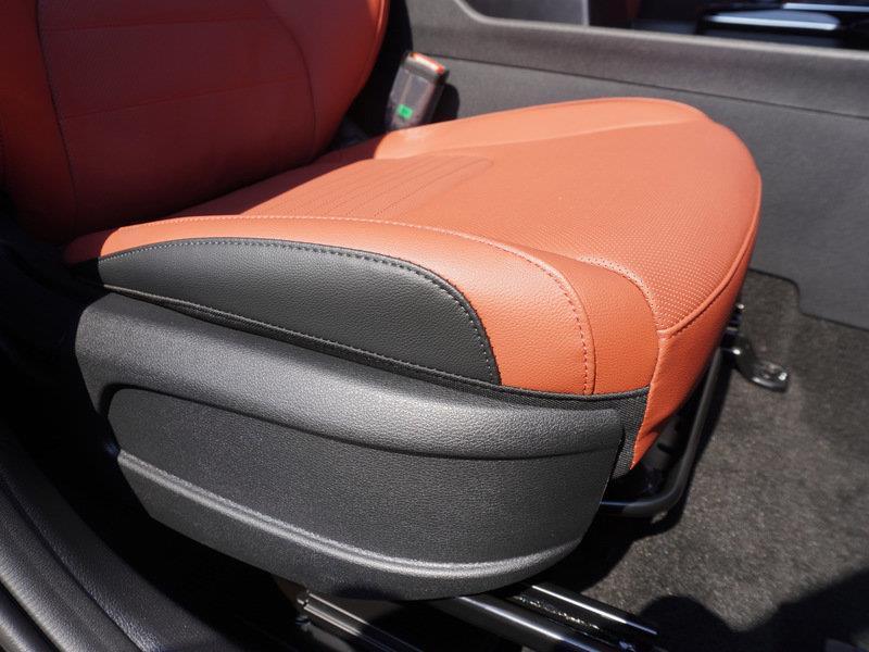 new 2025 Kia Sportage car, priced at $32,949