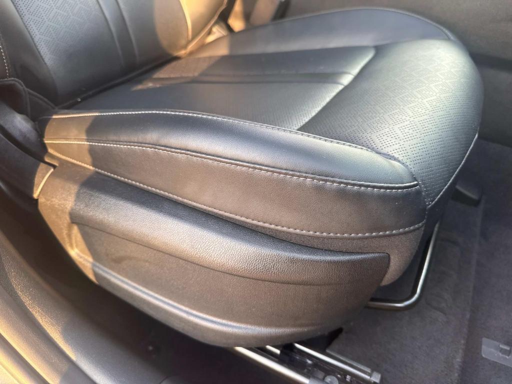 used 2023 Kia Sorento car, priced at $27,203