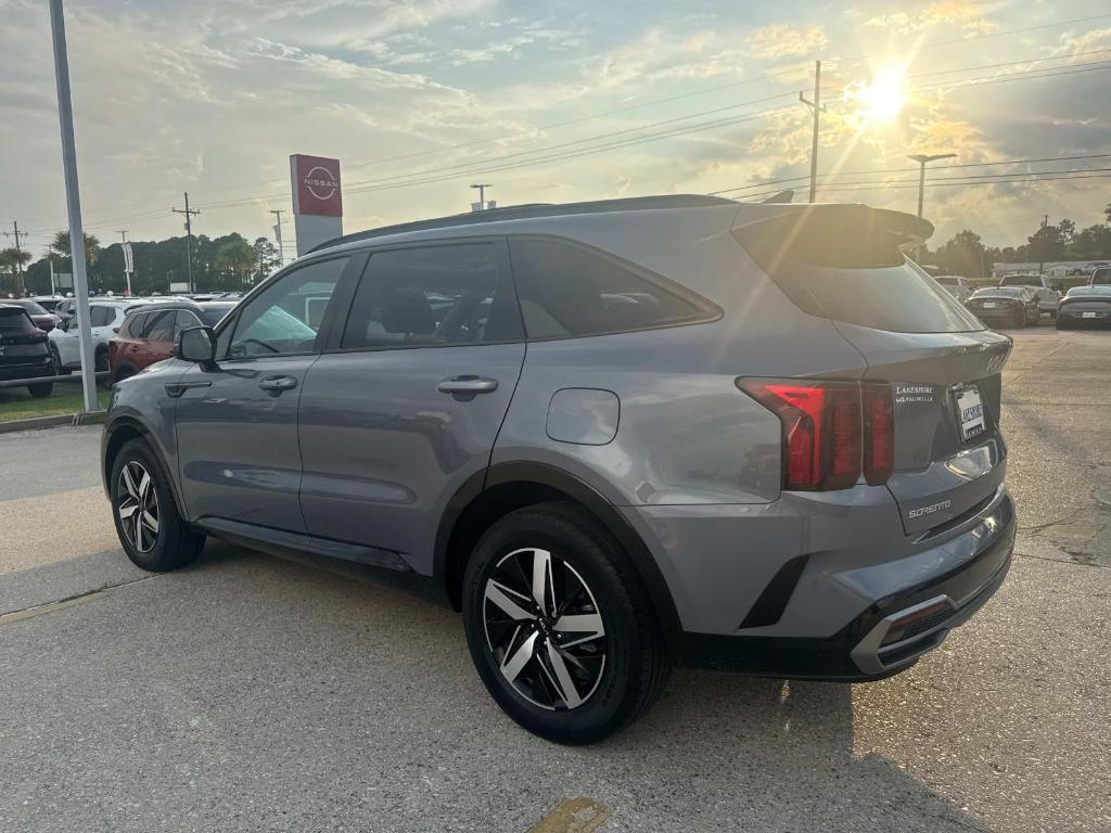 used 2023 Kia Sorento car, priced at $27,203