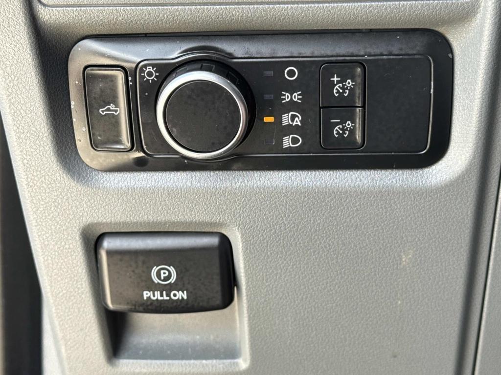used 2022 Ford F-150 car, priced at $25,999