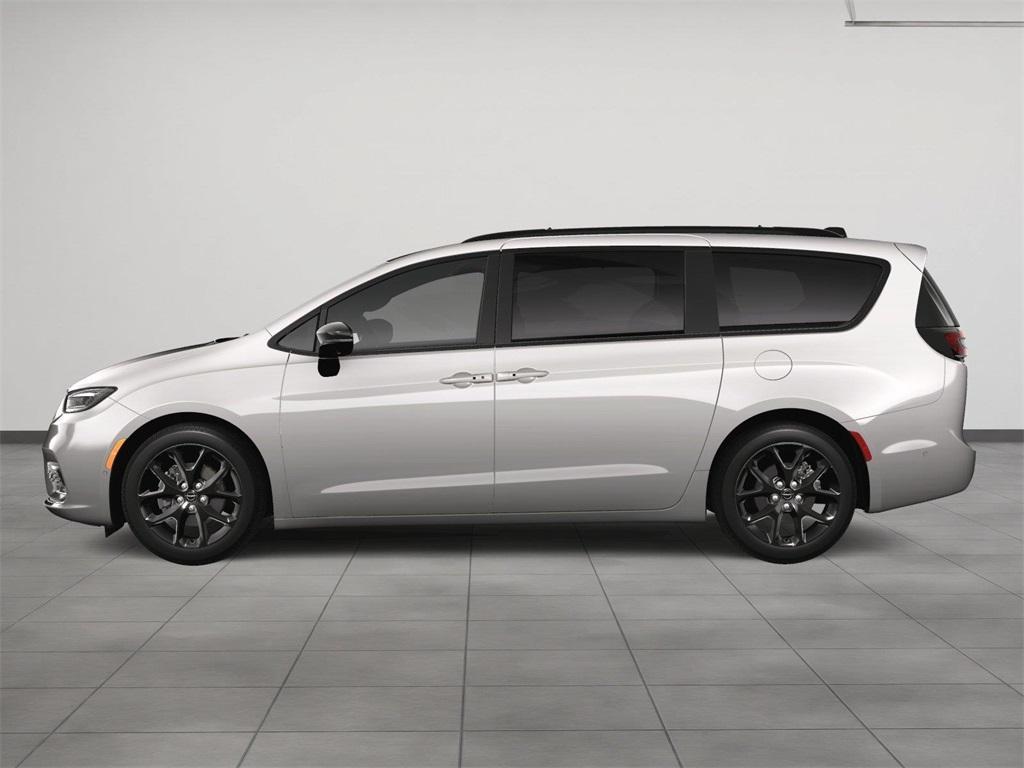 new 2025 Chrysler Pacifica car