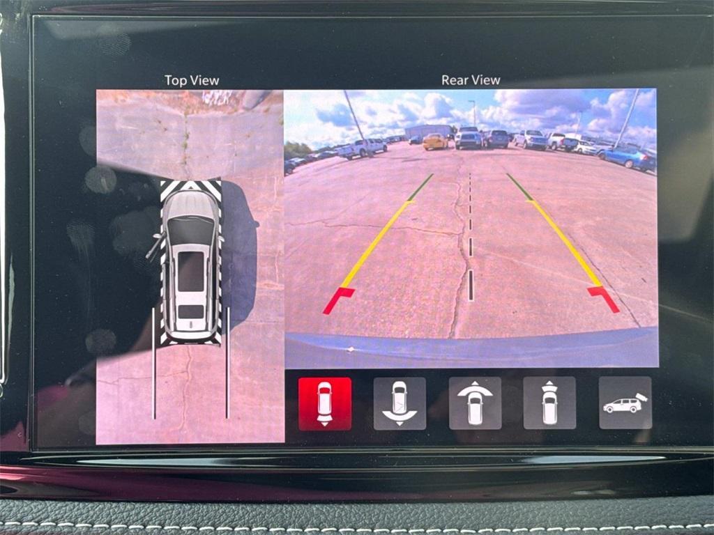 new 2025 Chrysler Pacifica car