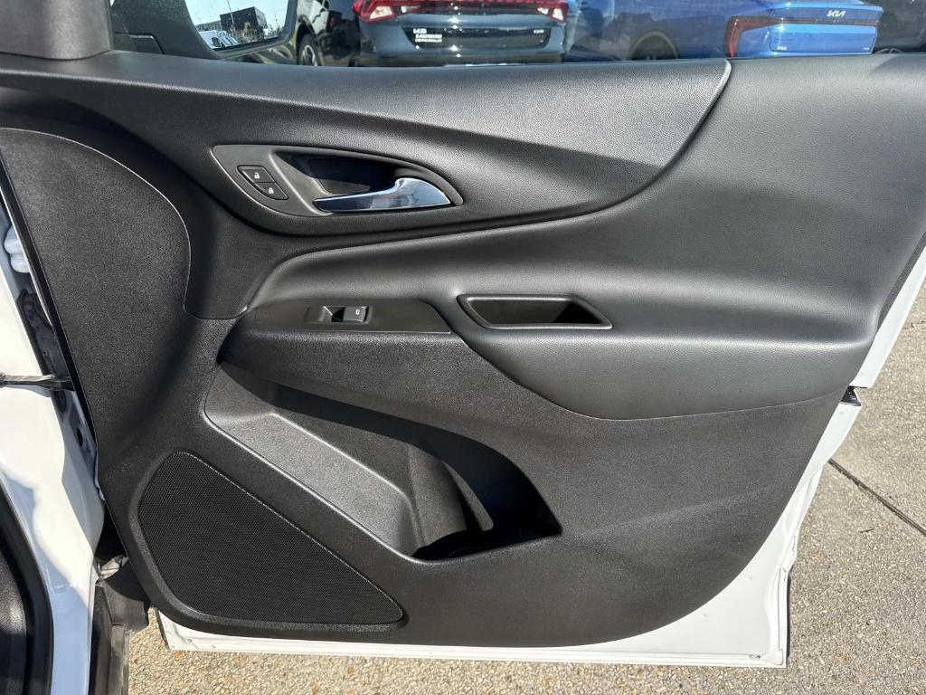 used 2022 Chevrolet Equinox car, priced at $19,599