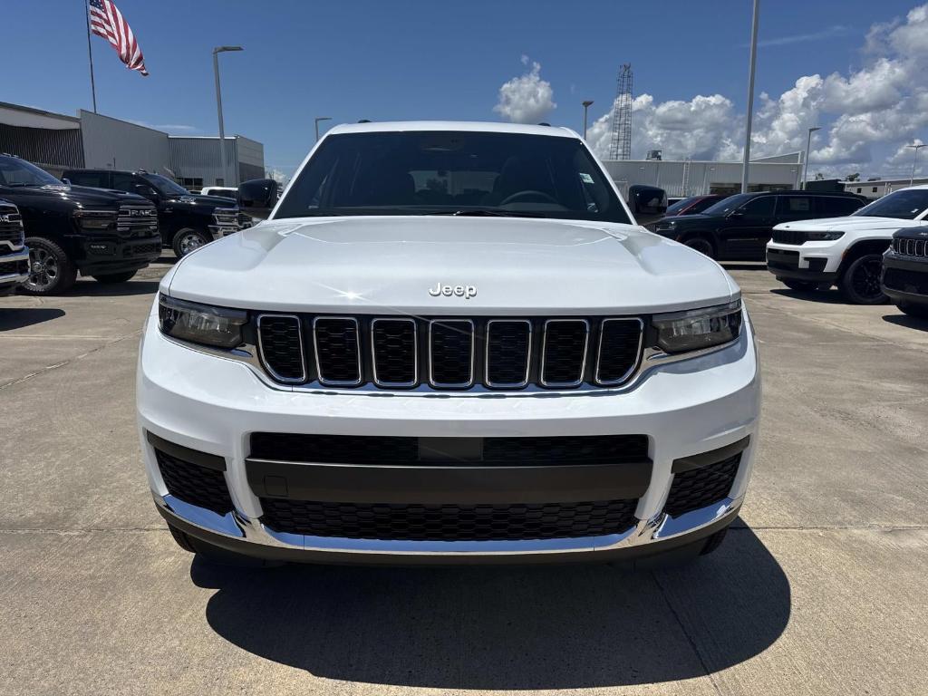 new 2025 Jeep Grand Cherokee L car, priced at $39,325