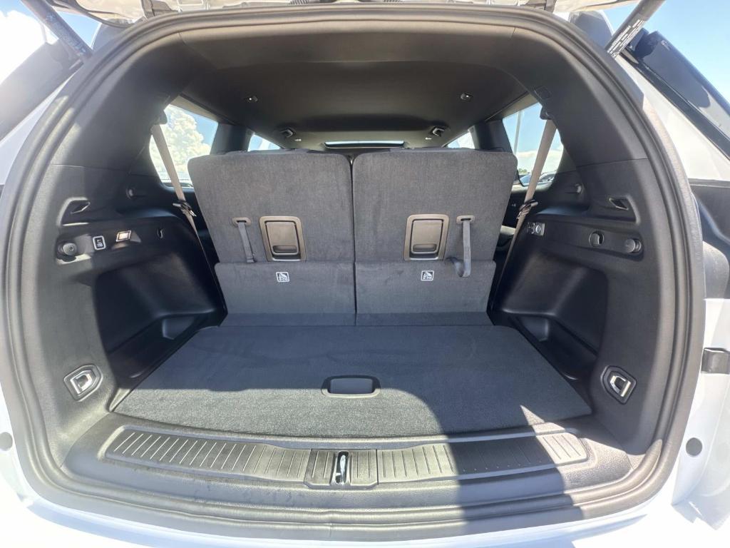 new 2025 Jeep Grand Cherokee L car, priced at $39,325