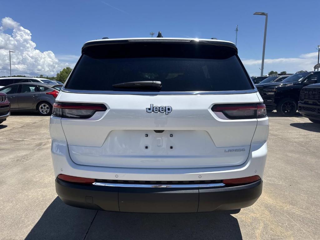 new 2025 Jeep Grand Cherokee L car, priced at $39,325