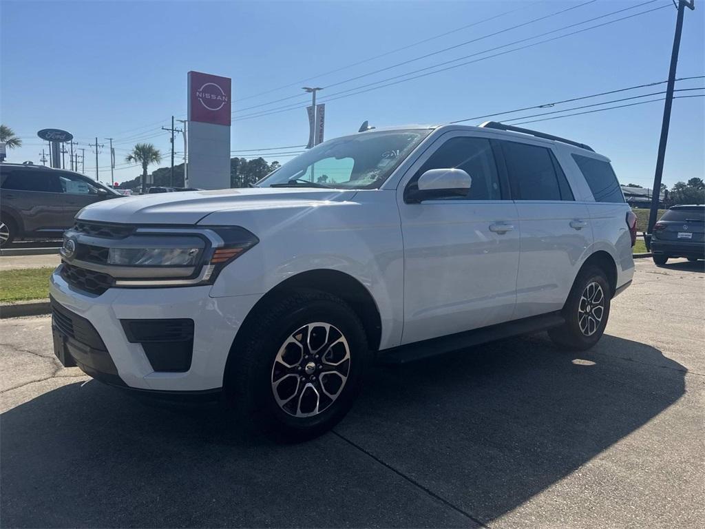 used 2024 Ford Expedition car, priced at $47,625