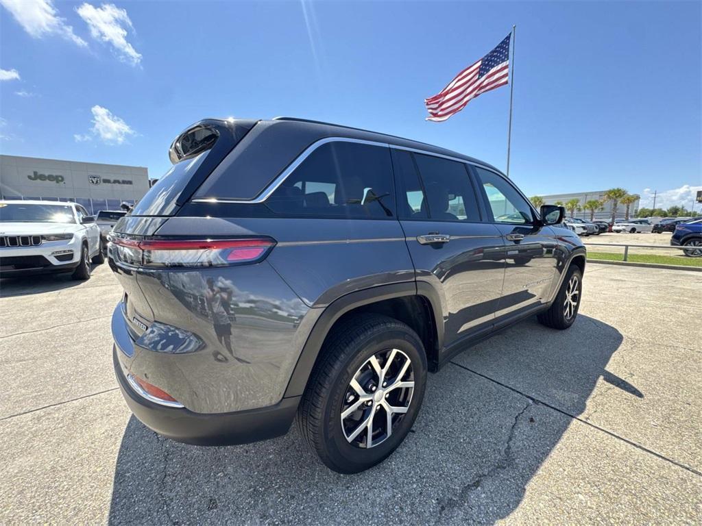 used 2024 Jeep Grand Cherokee car, priced at $31,458
