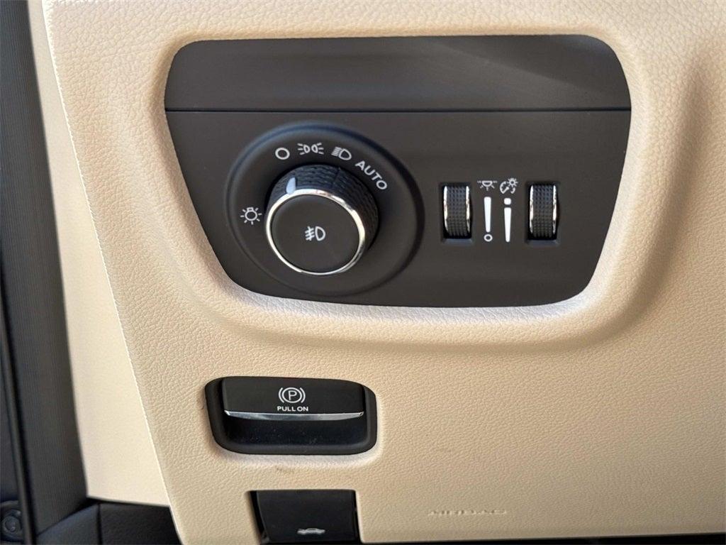 used 2024 Jeep Grand Cherokee car, priced at $34,169