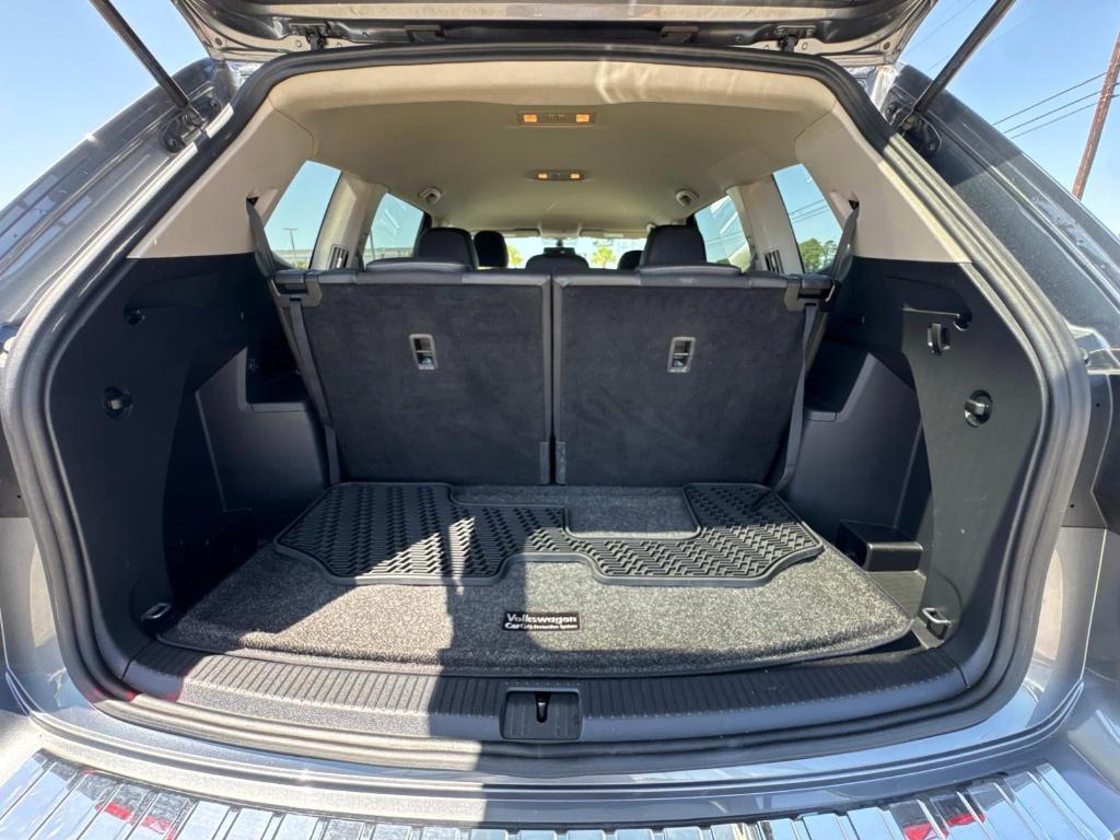 used 2020 Volkswagen Atlas car, priced at $24,675